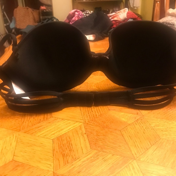 Shade & Shore Black Bikini Top, Fully Lined, Underwire, Neck Tie, Strapless. - Picture 9 of 9